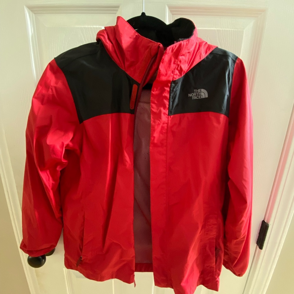 The North Face Black and Red Outdoor Jacket Boys 14/16 Large